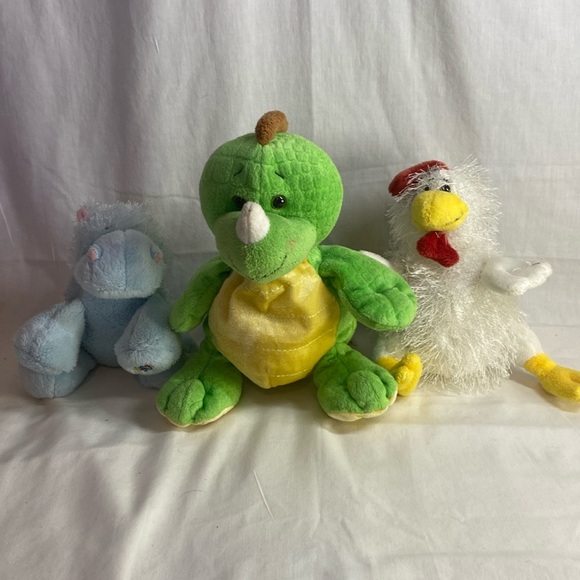 EUC lot Of Ganz Webkinz plush - Picture 1 of 3